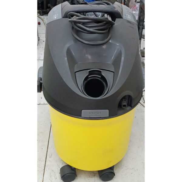 Пылесос Karcher мощностью 1400 Вт