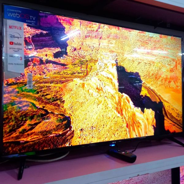 Телевизор LG FullHD 114 см