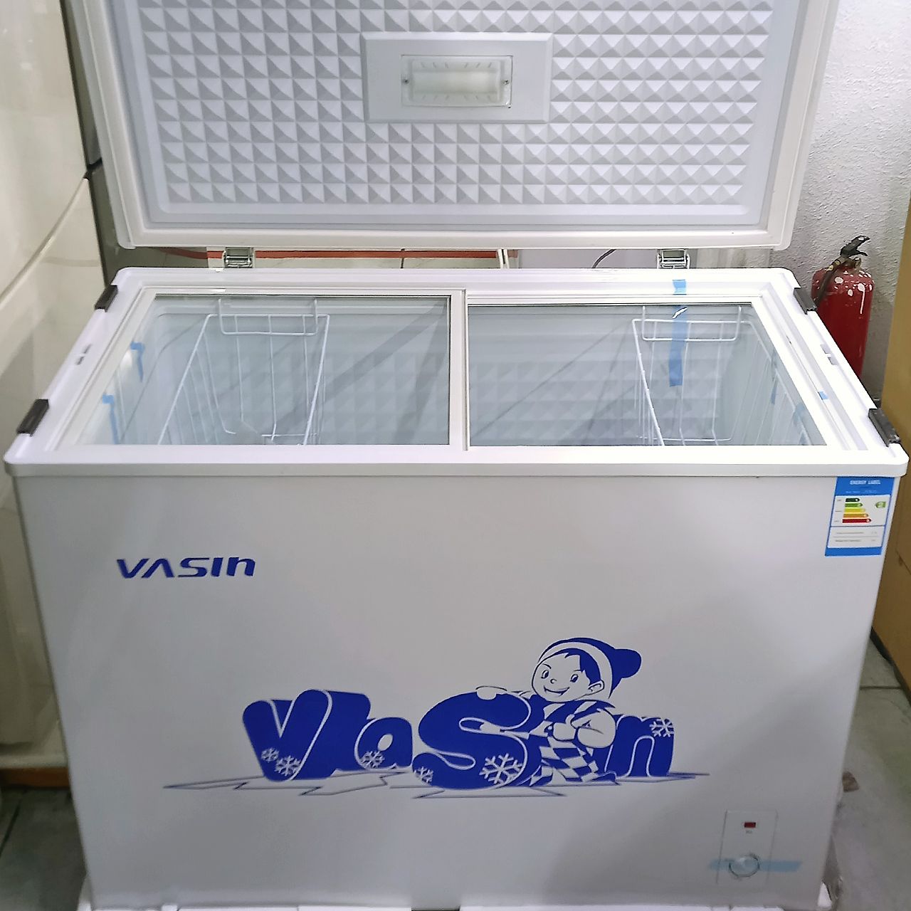 Морозильник Vasin 220 литров