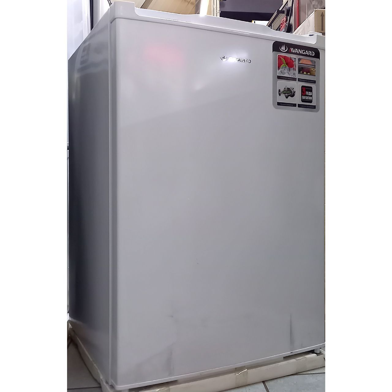 Холодильник двухкамерный Avangard 113 литров