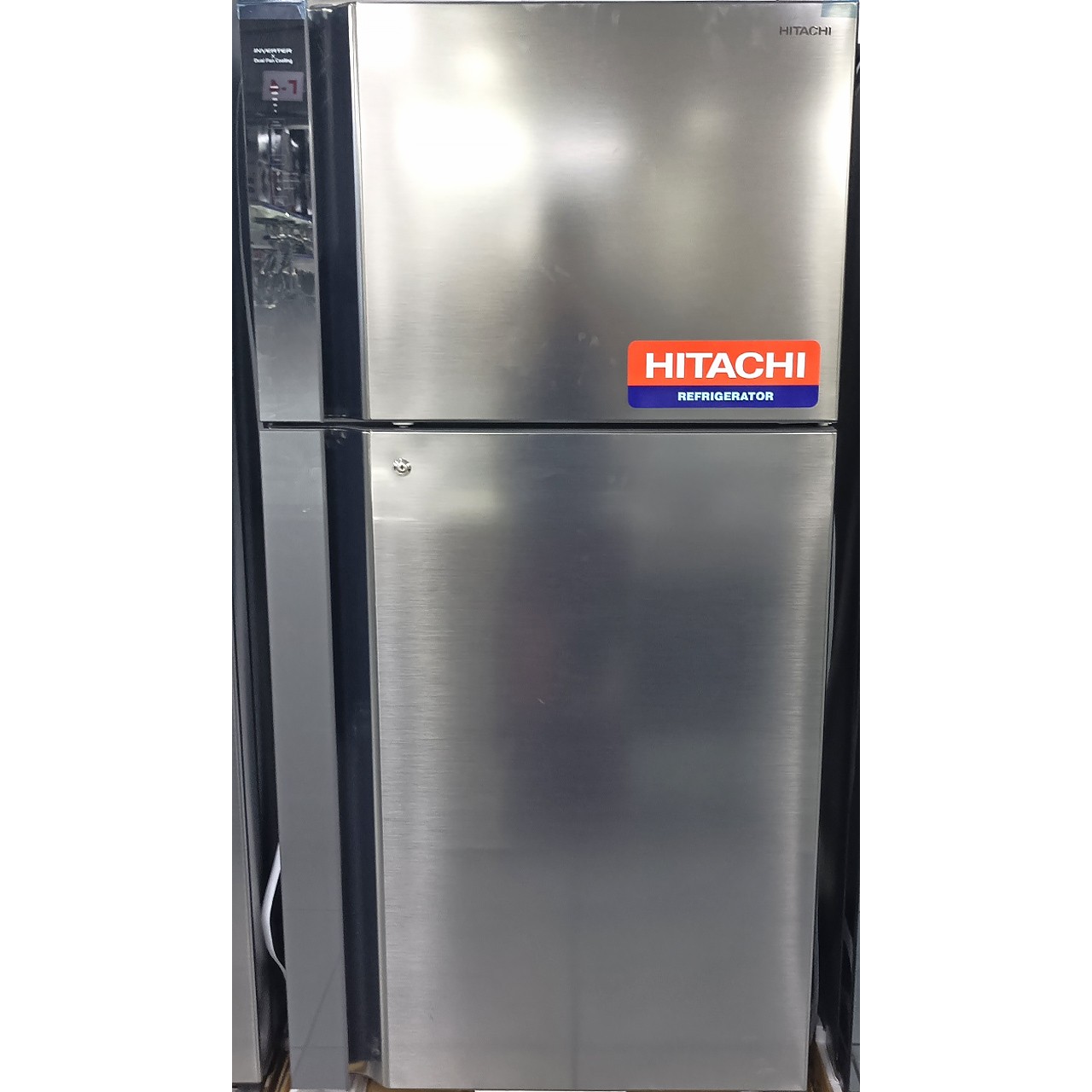 Холодильник двухкамерный Hitachi 565 литров