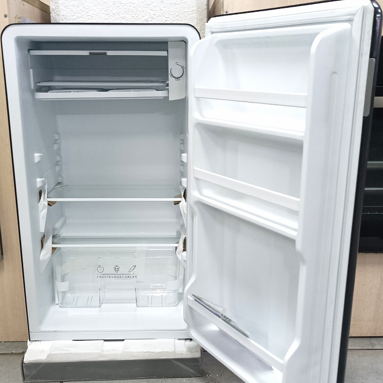 Холодильник однокамерный Blesk 93 литра